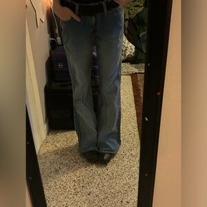 SIZE 4 • VINTAGE FLARE MUDD JEANS